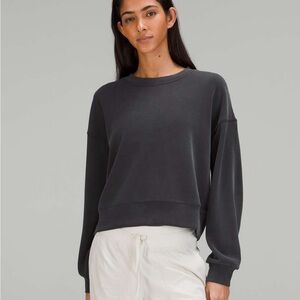 Lululemon Perfectly Oversized Cropped Crew *Softstreme, size 4, Black